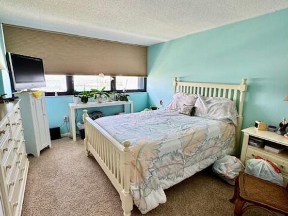 5600 N Flagler Drive 2701, West Palm Beach FL 33407