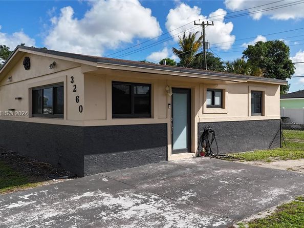 3260 NW 209th Terrace, Miami Gardens FL 33056