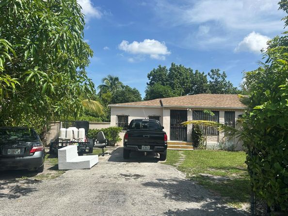565 NW 143rd Street, Miami FL 33168