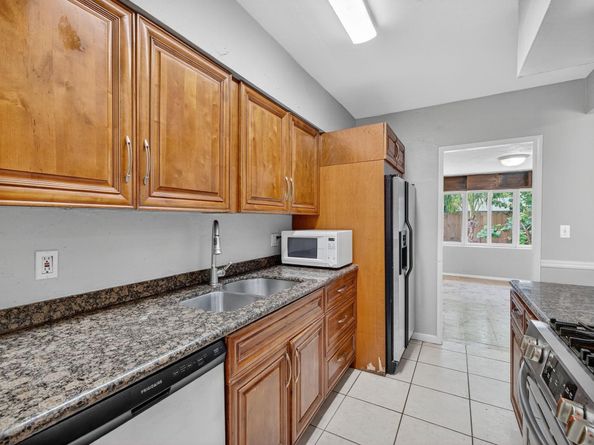2248 SW 14th Ct, Fort Lauderdale FL 33312