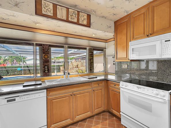 4807 Cleveland St, Hollywood FL 33021