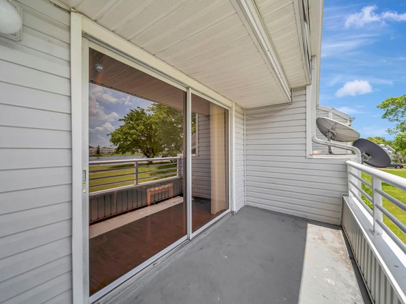 3461 NW 44th St 206, Lauderdale Lakes FL 33309