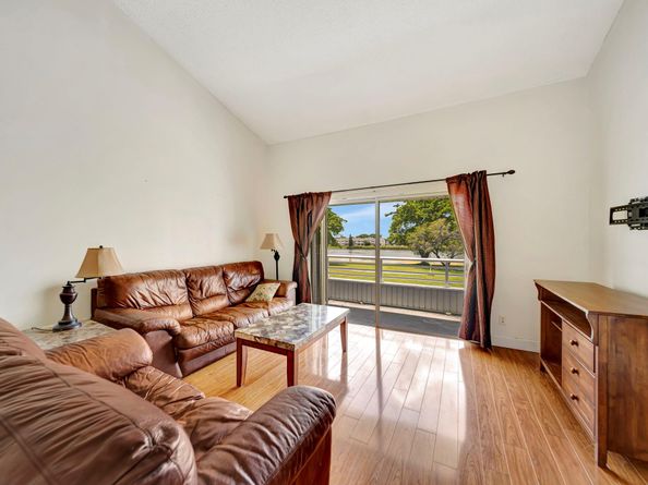 3461 NW 44th St 206, Lauderdale Lakes FL 33309
