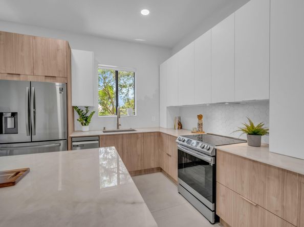 2420 Venetian Way 2420, Boynton Beach FL 33426