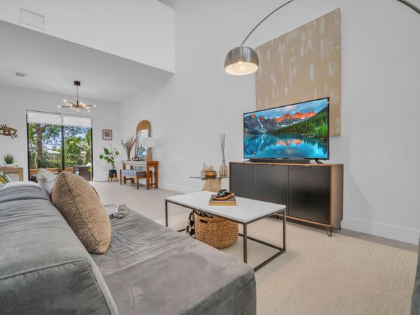2420 Venetian Way 2420, Boynton Beach FL 33426