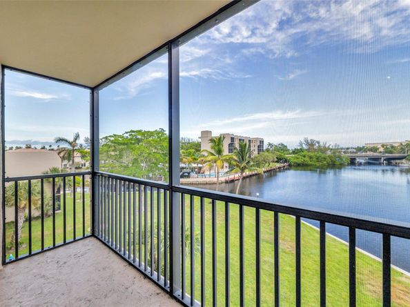 7 Royal Palm Way 4080, Boca Raton FL 33432