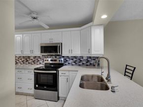 7 Royal Palm Way 4080, Boca Raton FL 33432