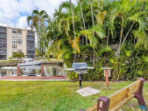 7 Royal Palm Way 4080, Boca Raton FL 33432