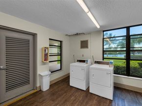 7 Royal Palm Way 4080, Boca Raton FL 33432