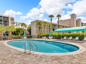 7 Royal Palm Way 4080, Boca Raton FL 33432
