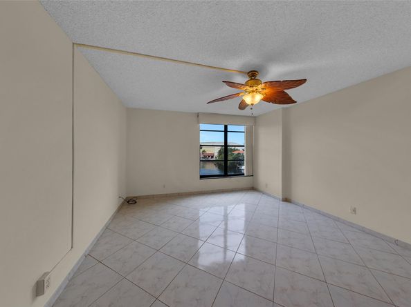 7 Royal Palm Way 4080, Boca Raton FL 33432