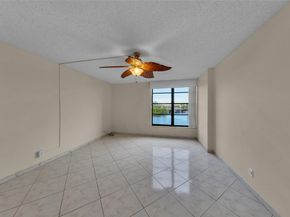 7 Royal Palm Way 4080, Boca Raton FL 33432