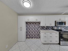 7 Royal Palm Way 4080, Boca Raton FL 33432