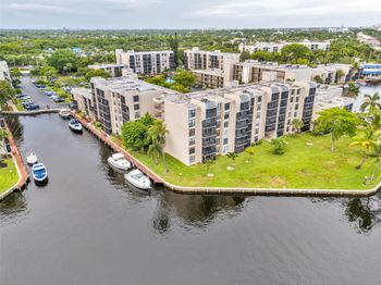 7 Royal Palm Way