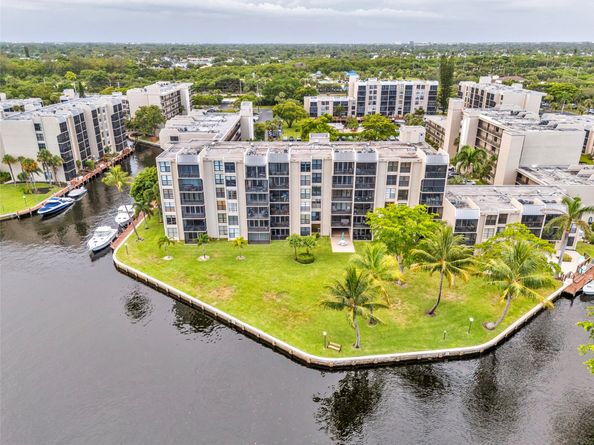 7 Royal Palm Way 4080, Boca Raton FL 33432