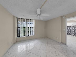 7 Royal Palm Way 4080, Boca Raton FL 33432