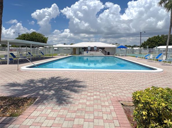 2800 W Golf Blvd 228, Pompano Beach FL 33064