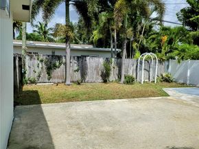 2733 NE 6th Ave, Wilton Manors FL 33334