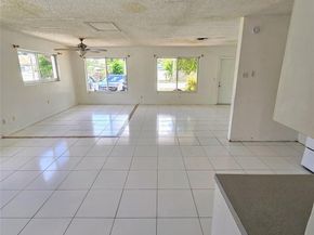 2733 NE 6th Ave, Wilton Manors FL 33334