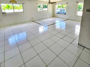 2733 NE 6th Ave, Wilton Manors FL 33334