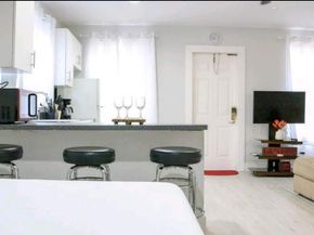 2733 NE 6th Ave, Wilton Manors FL 33334