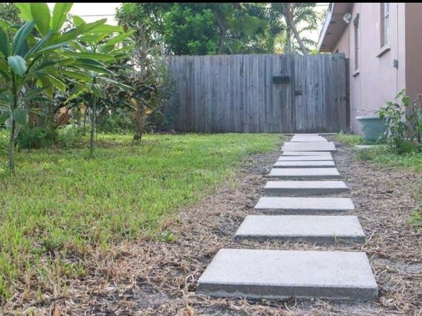 2733 NE 6th Ave, Wilton Manors FL 33334
