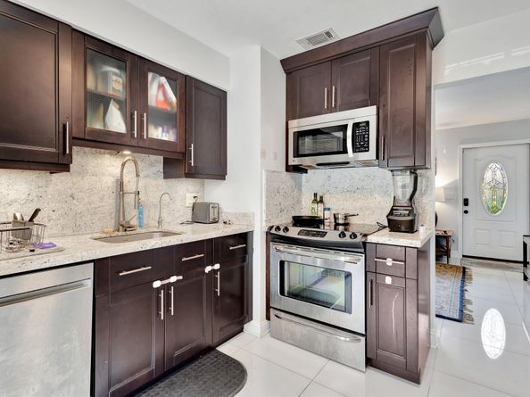 227 NE 12th Street, Delray Beach FL 33444
