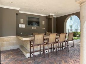 6831 SW 44th St 312, Miami FL 33155