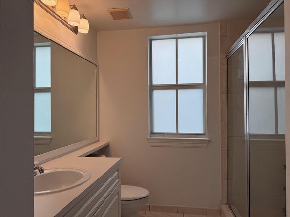 6831 SW 44th St 312, Miami FL 33155