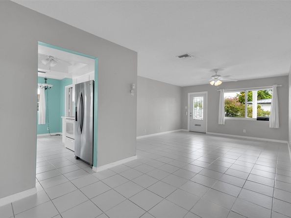 6606 NW 59th St, Tamarac FL 33321