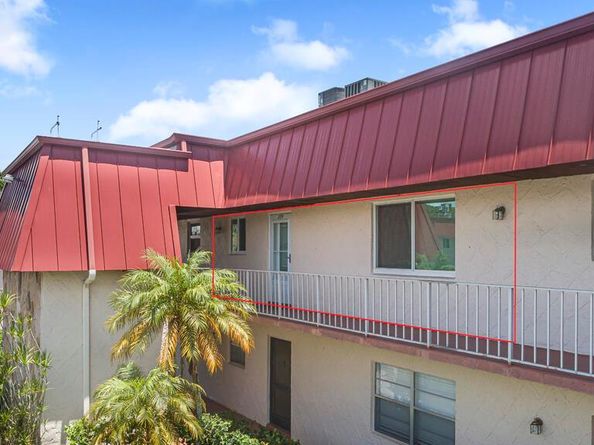 12022 Greenway Drive N 204, Royal Palm Beach FL 33411