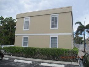 317 SE 11th Ave D, Pompano Beach FL 33060