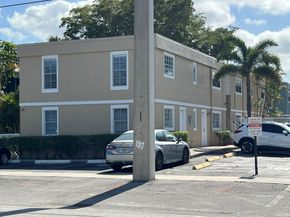317 SE 11th Ave D, Pompano Beach FL 33060