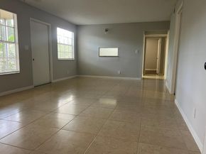 317 SE 11th Ave D, Pompano Beach FL 33060