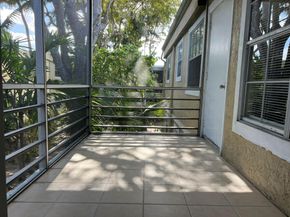 317 SE 11th Ave D, Pompano Beach FL 33060