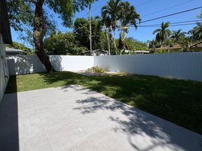 721 SW 5th Ct, Hallandale Beach FL 33009