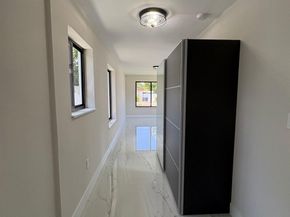 721 SW 5th Ct, Hallandale Beach FL 33009