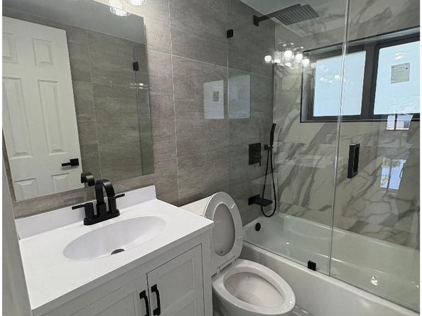 721 SW 5th Ct, Hallandale Beach FL 33009