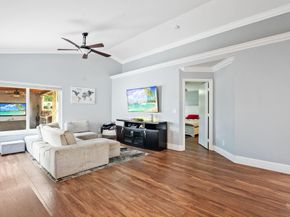 8951 Lake Park Cir N, Davie FL 33328