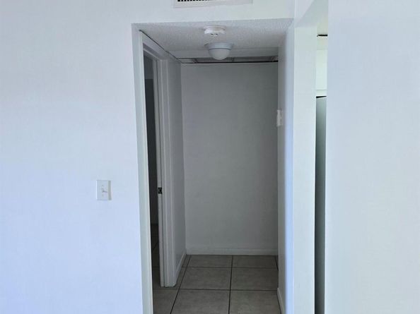 1846 Abbey Road 201, West Palm Beach FL 33415