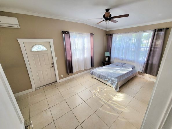 1036 NW 13th St, Fort Lauderdale FL 33311