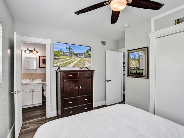 1036 NW 13th St, Fort Lauderdale FL 33311