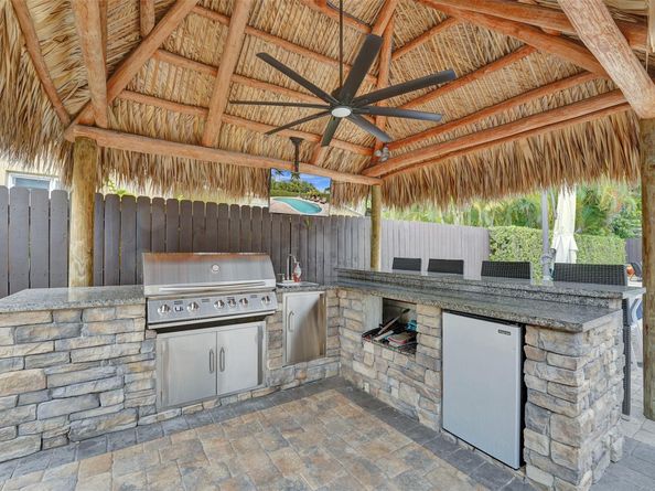 1245 NE 17th Way, Fort Lauderdale FL 33304