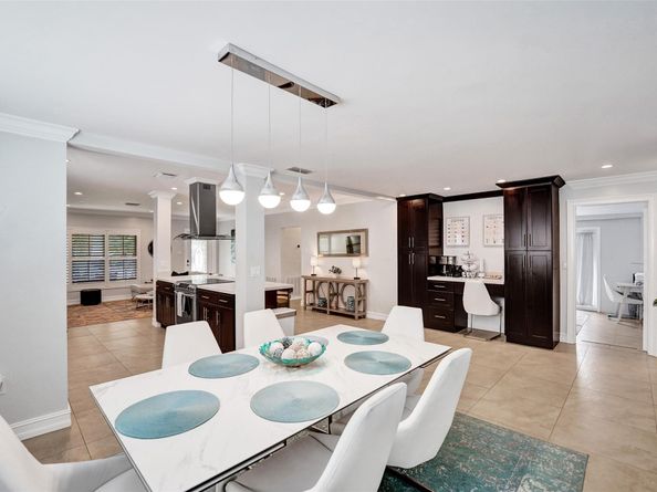 1245 NE 17th Way, Fort Lauderdale FL 33304