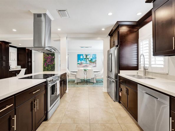 1245 NE 17th Way, Fort Lauderdale FL 33304