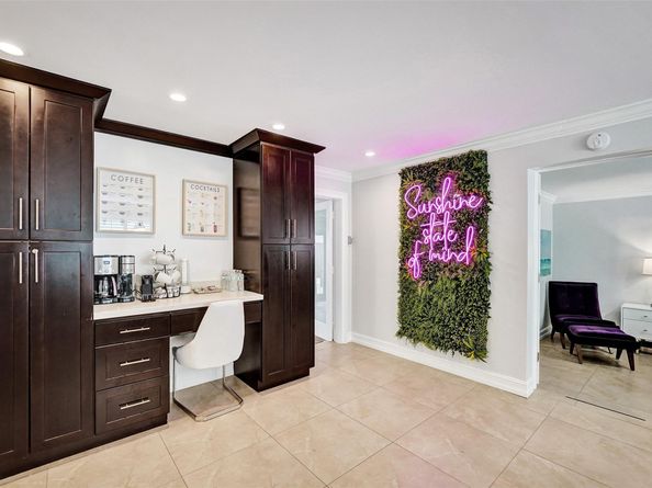 1245 NE 17th Way, Fort Lauderdale FL 33304