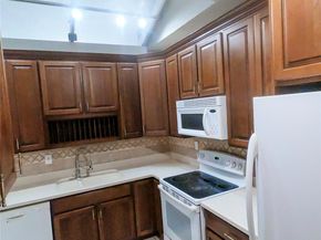 1421 Avon Ln 206, North Lauderdale FL 33068