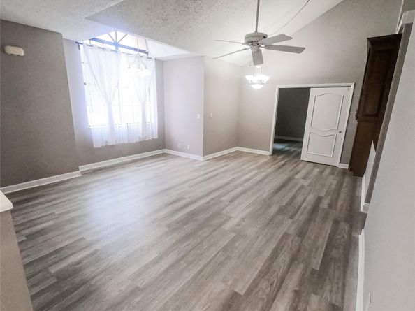1421 Avon Ln 206, North Lauderdale FL 33068