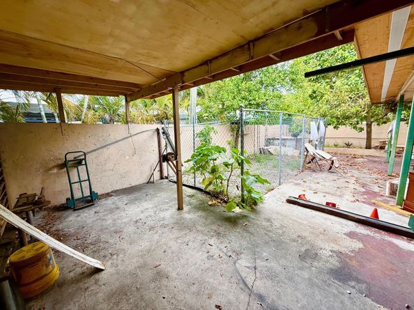 102 NE 9th Court, Hialeah FL 33010