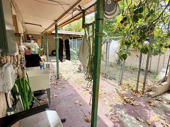 102 NE 9th Court, Hialeah FL 33010